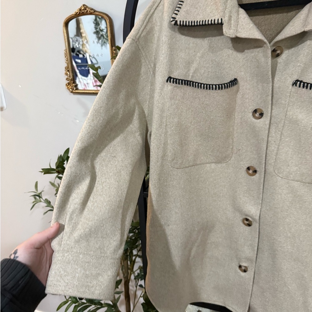 Ashley outerwear Beige Utility Jacket Shacket size large - Picture 4 of 10